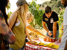 Visit our coffee and tropical fruit farm Visit our coffee and tropical fruit farm