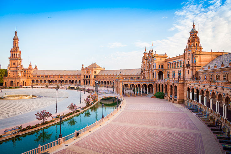 Plaza de España square in Seville Plaza de España square in Seville
