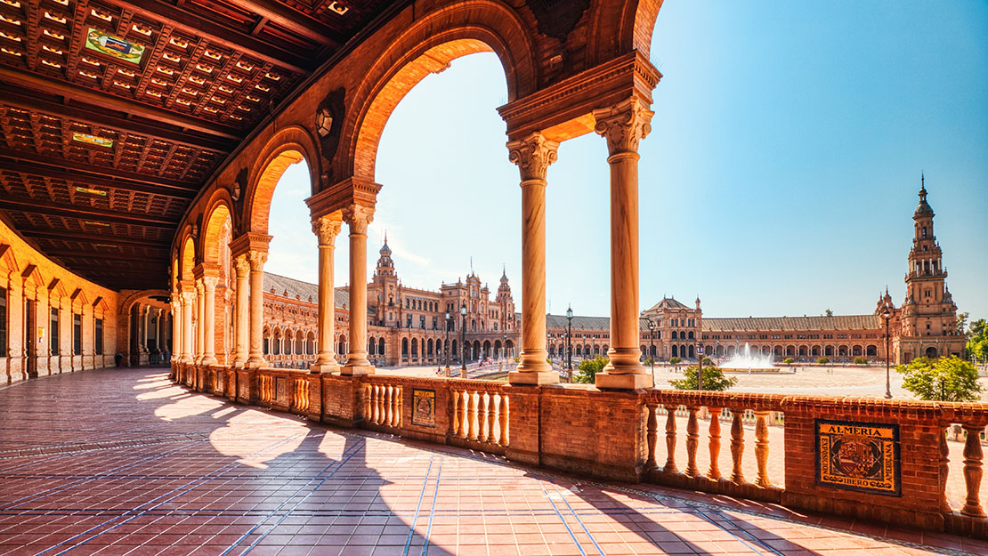 Plaza España in Sevilla, Andalucía Plaza España in Sevilla, Andalucía