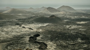 Вулканический пейзаж на Лансароте