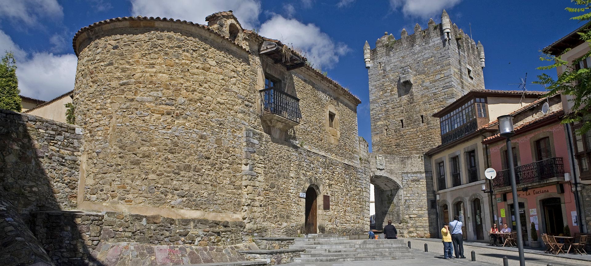 San Martín de Salas Museum of Pre-Romanesque Art. Palacio Valdés. Salas. Asturias San Martín de Salas Museum of Pre-Romanesque Art. Palacio Valdés. Salas. Asturias